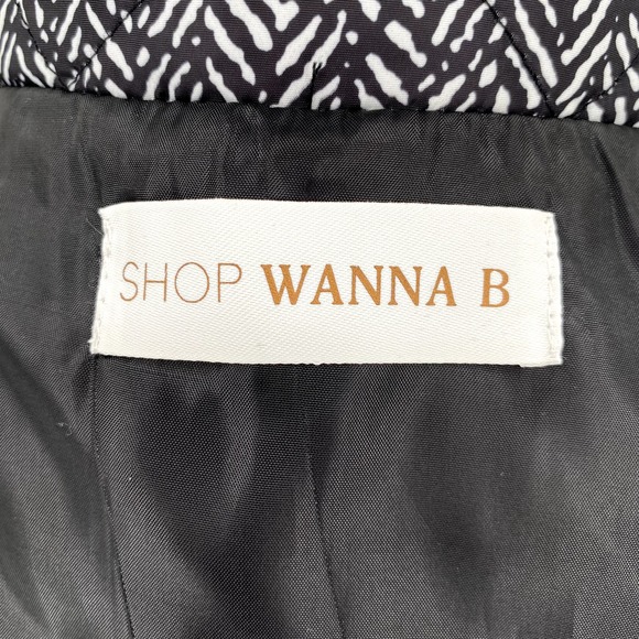 Shop Wanna B Ladies Black/White Quilted Vest Zip Up Collar Pockets - Small - Picture 10 of 12